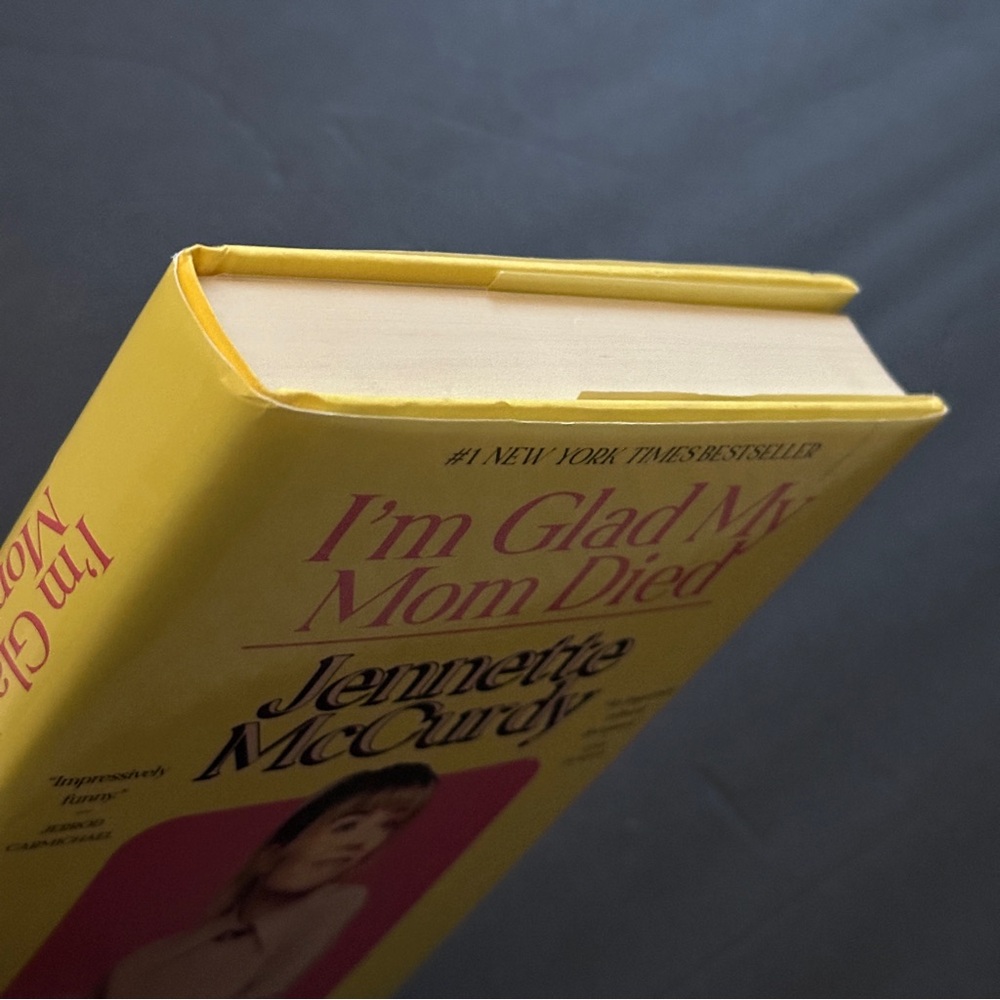 I'm Glad My Mom Died by Jennette McCurdy | Memoir | Hardcover Book - Picture 5 of 11